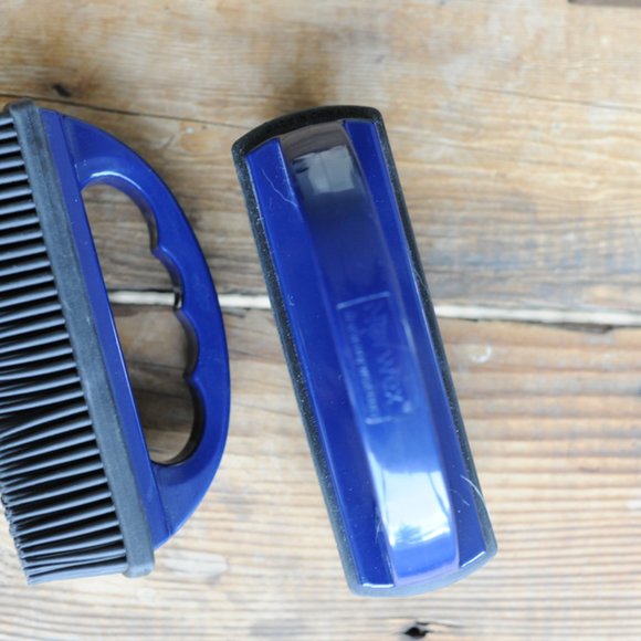 Norwex Rubber Cleaning Brushes - Picture 4 of 4